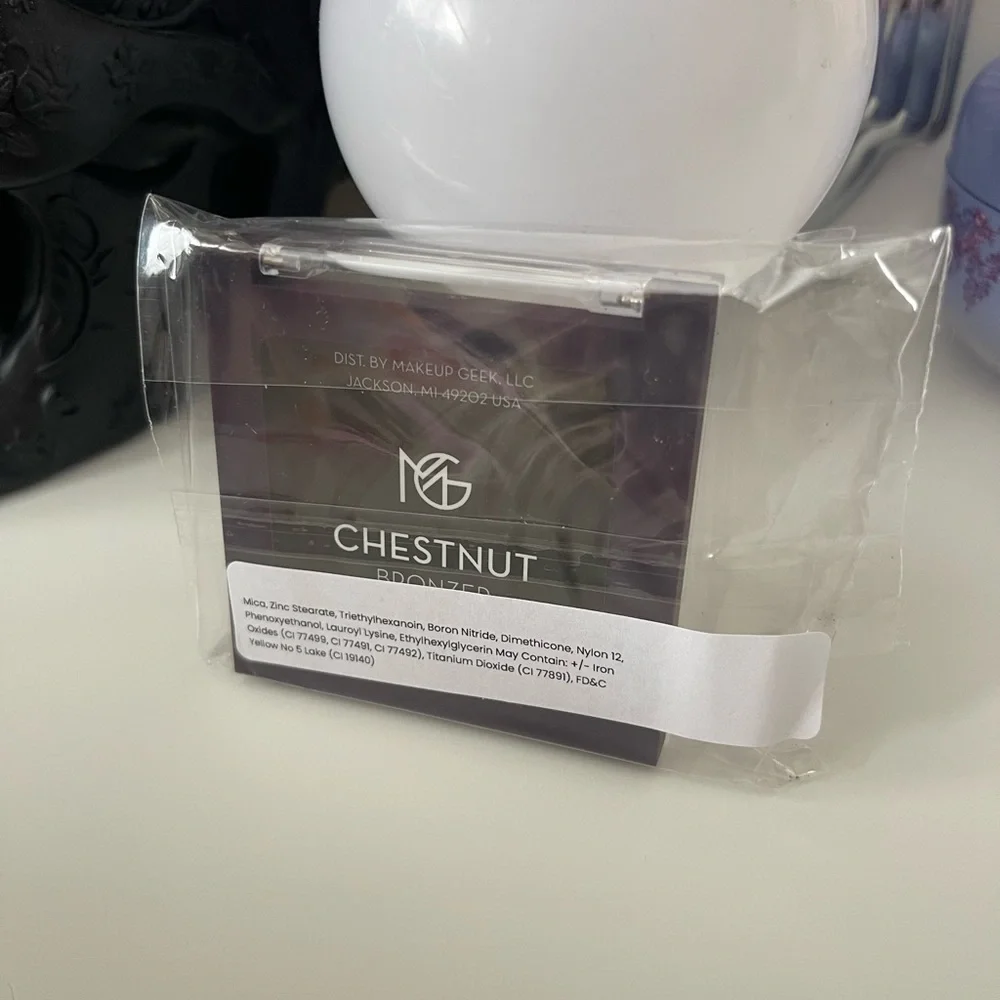 Makeup Geek Chestnut Bronzer Compact Cruelty Free